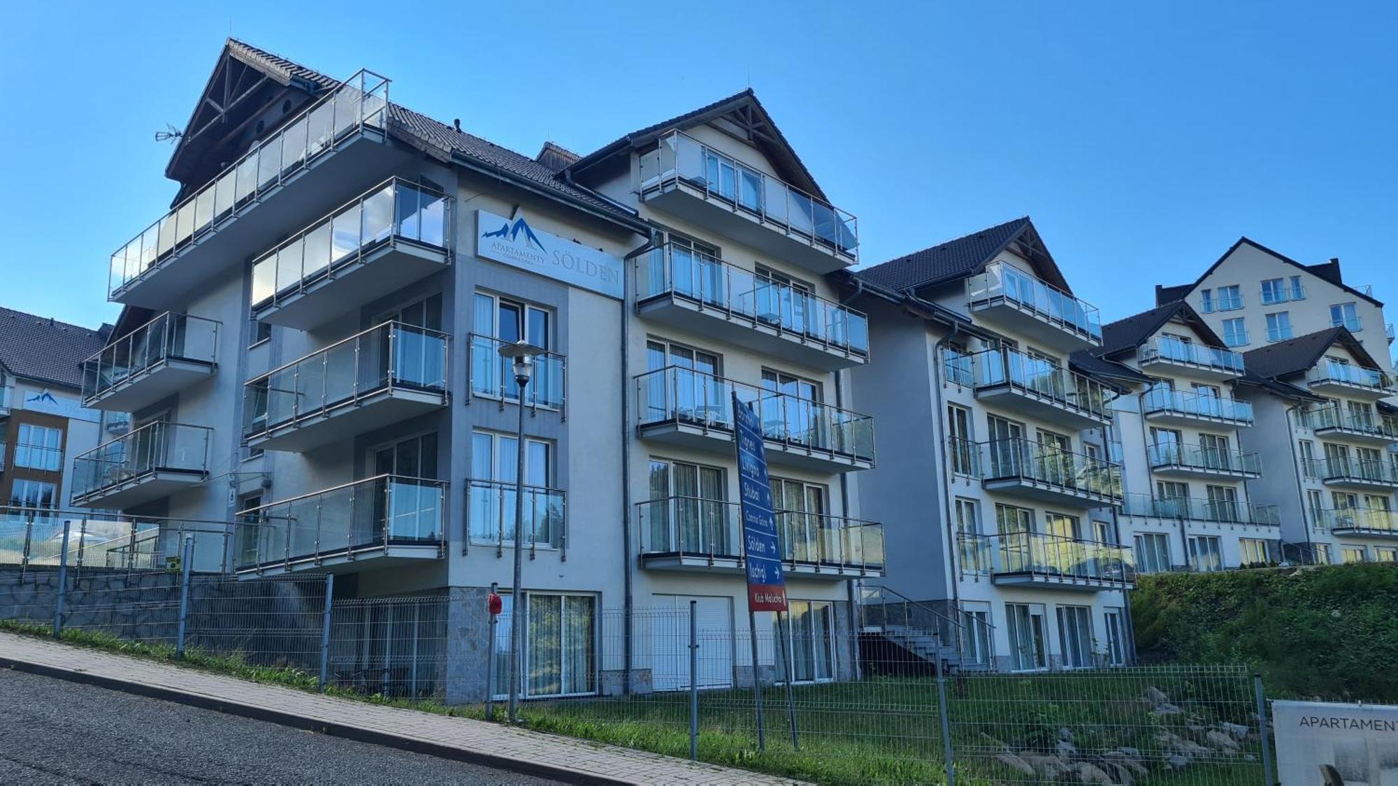 Apartamenty Czarna Gora Is 8 Sienna  Bagian luar foto